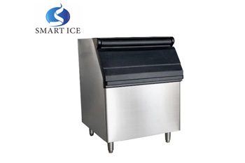 Air cooled ice cube maker 